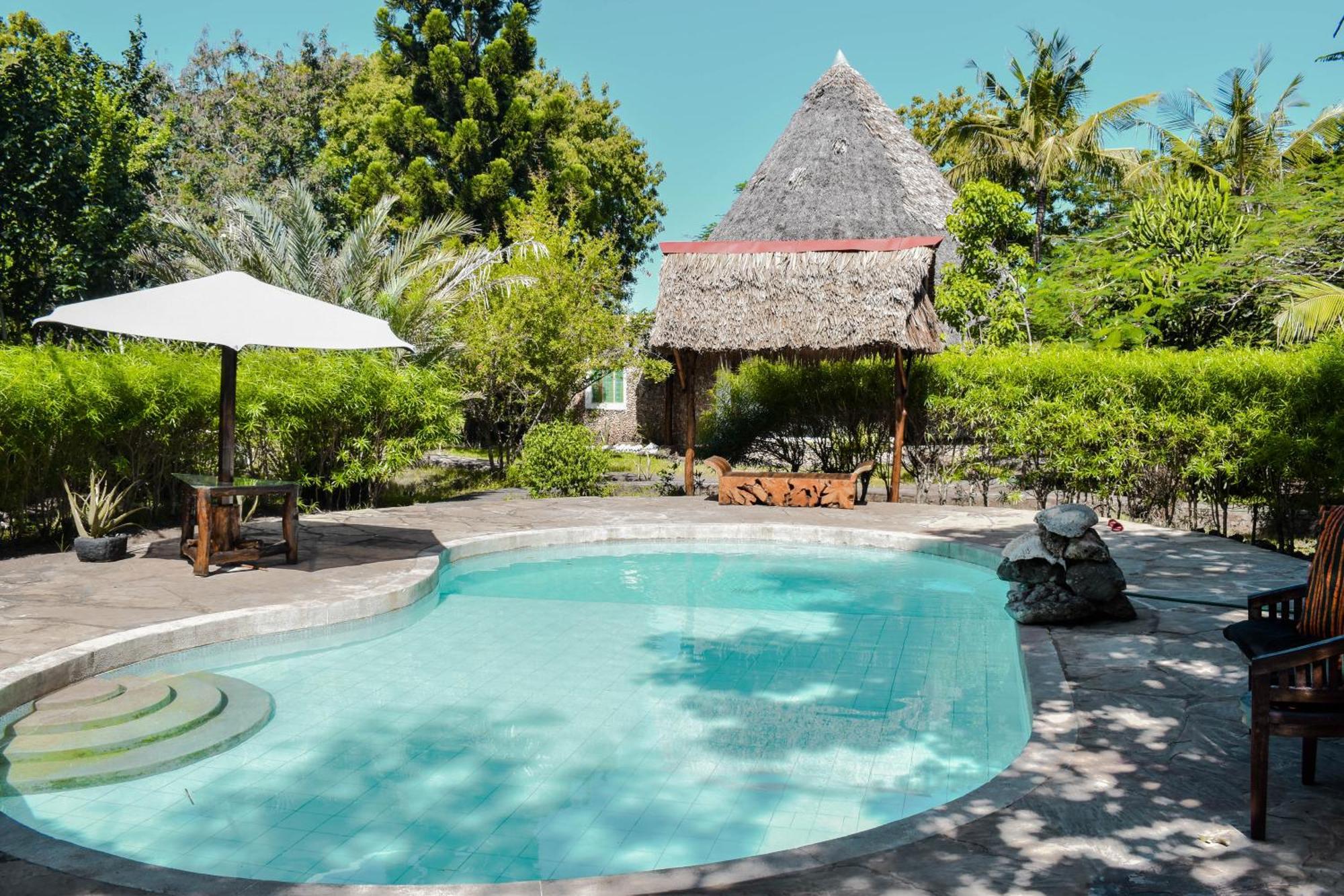 African Hut Tiny Cottage Diani Beach Buitenkant foto